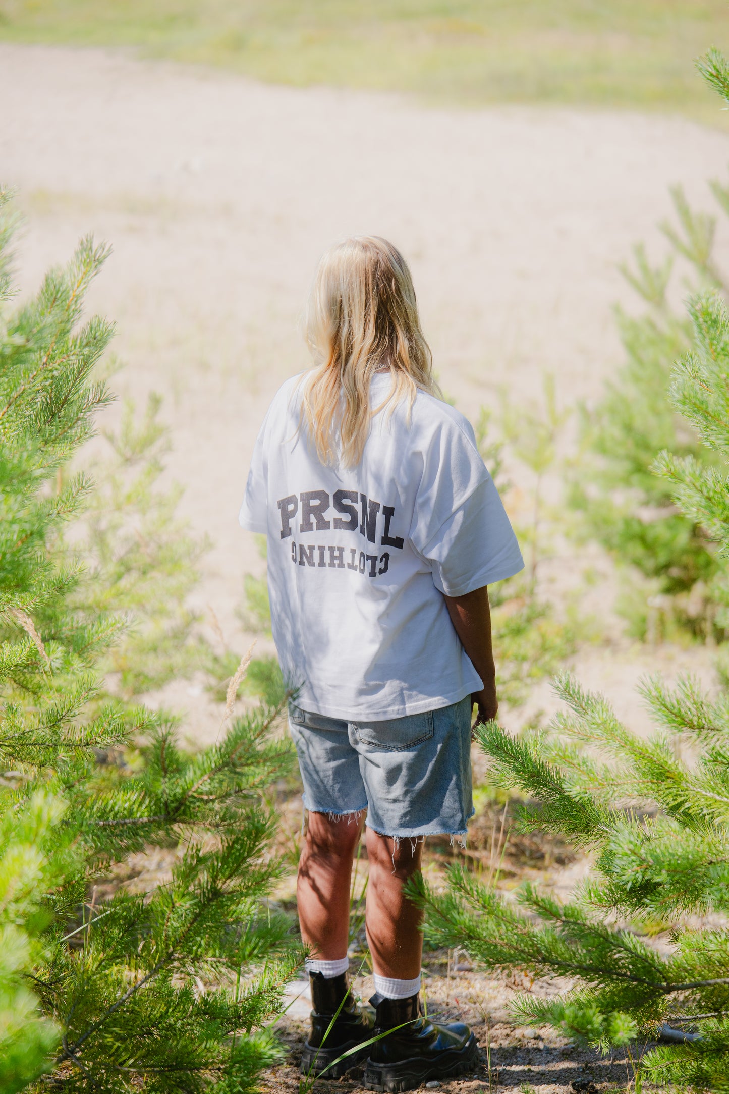 WHITE LOGO T-SHIRT